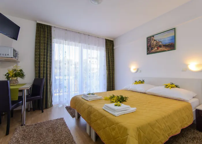 Mm